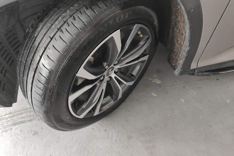 Used Lexus RX 2020 450h Four-Wheel Drive Elegant Edition China VI Standard Left Front Wheel Hub