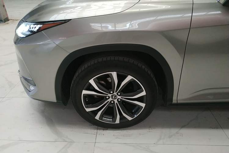 Used Lexus RX 2020 Facelifted 300 4x4 Elegant Edition Left Front Wheel Hub