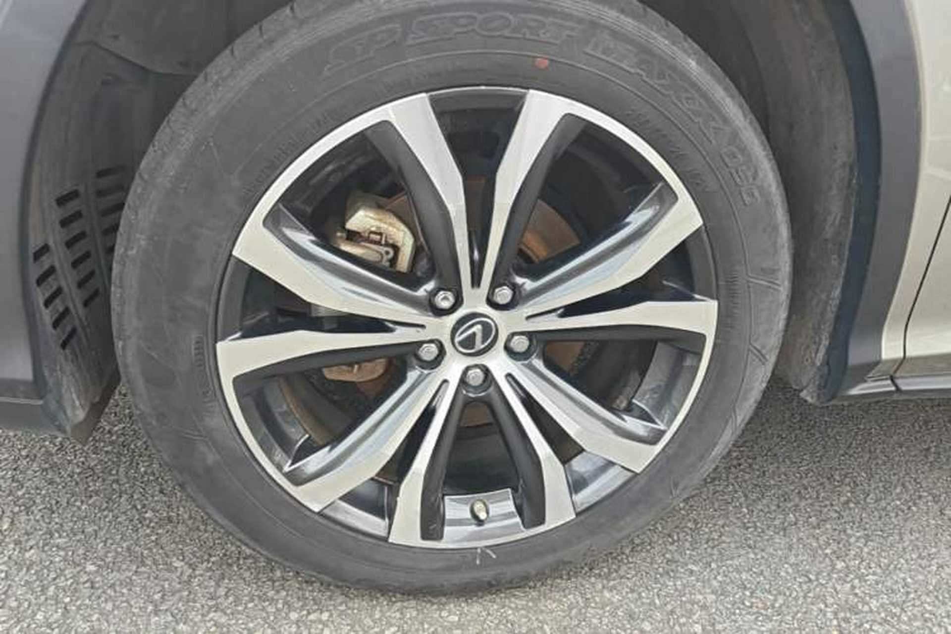 Used Lexus RX 2020 Revised Version 450h Four-Wheel Drive Elegant Edition Left Front Wheel Hub