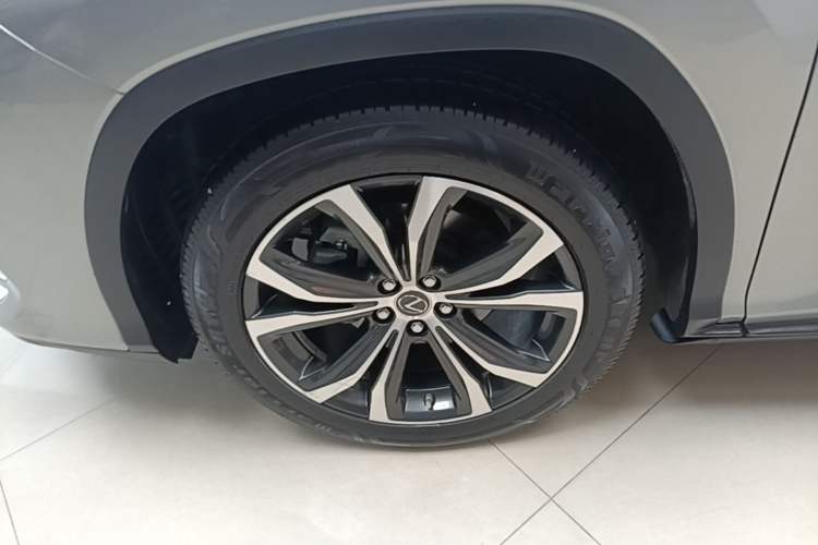 Used Lexus RX 2020 300 4x4 Elegant Edition China VI Left Front Wheel Hub