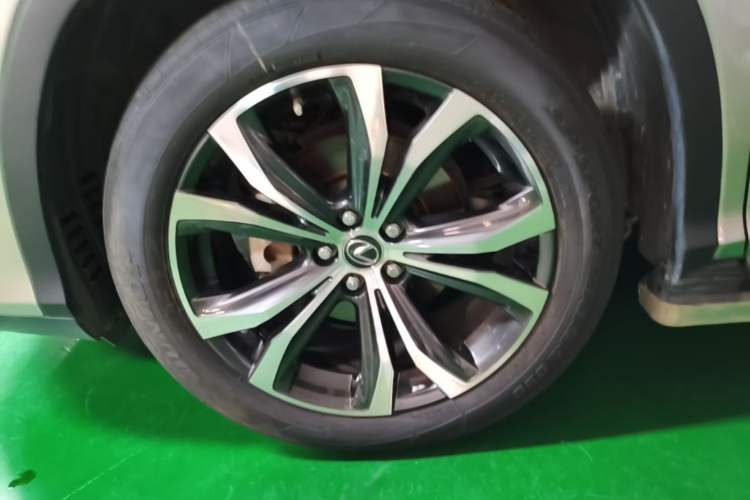 Used Lexus RX 2020 Facelifted 300 4x4 Elegant Edition Left Front Wheel Hub