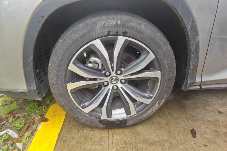 Used Lexus RX 2020 Facelifted 300 4x4 Elegant Edition Left Front Wheel Hub