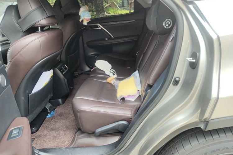 Used Lexus RX 2020 300 4x4 Elegant Edition China VI Left Rear Seat