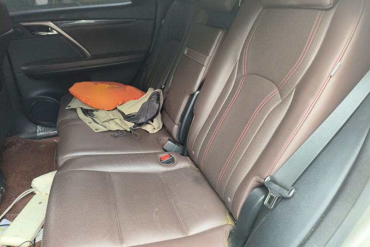 Used Lexus RX 2020 300 4x4 Elegant Edition China VI Left Rear Seat