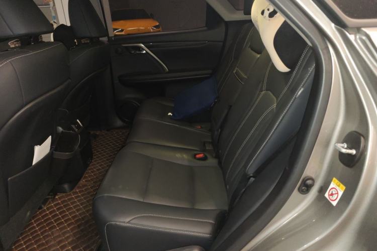 Used Lexus RX 2020 300 4x4 Elegant Edition China VI Left Rear Seat