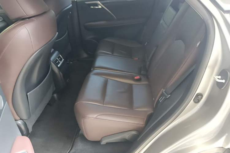Used Lexus RX 2020 300 4x4 Elegant Edition China VI Left Rear Seat