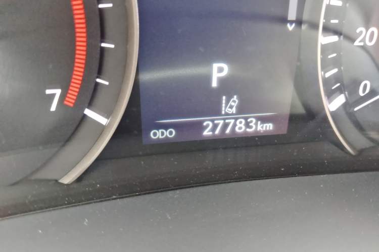 Used Lexus RX 2020 Facelifted 300 4x4 Elegant Edition Odometer Close Up