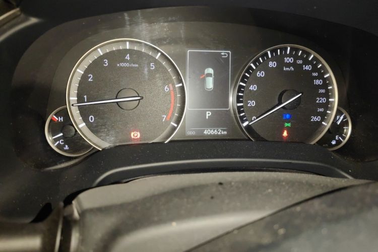 Used Lexus RX 2020 Facelifted 300 4x4 Elegant Edition Odometer Close Up
