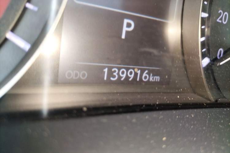 Used Lexus RX 2020 Revised Version 300 Two-Wheel Drive Comfort Edition Odometer Close Up