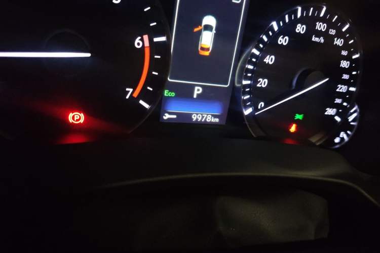 Used Lexus RX 2020 Facelifted 300 4x4 Elegant Edition Odometer Close Up