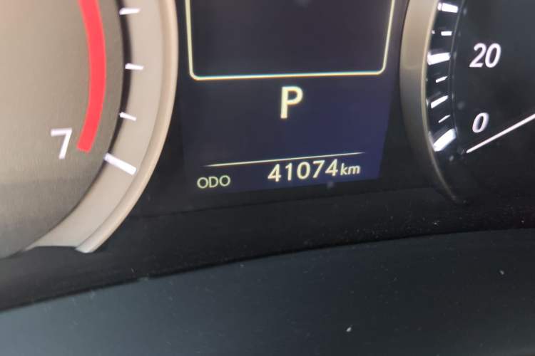 Used Lexus RX 2020 Facelifted 300 4x4 Elegant Edition Odometer Close Up