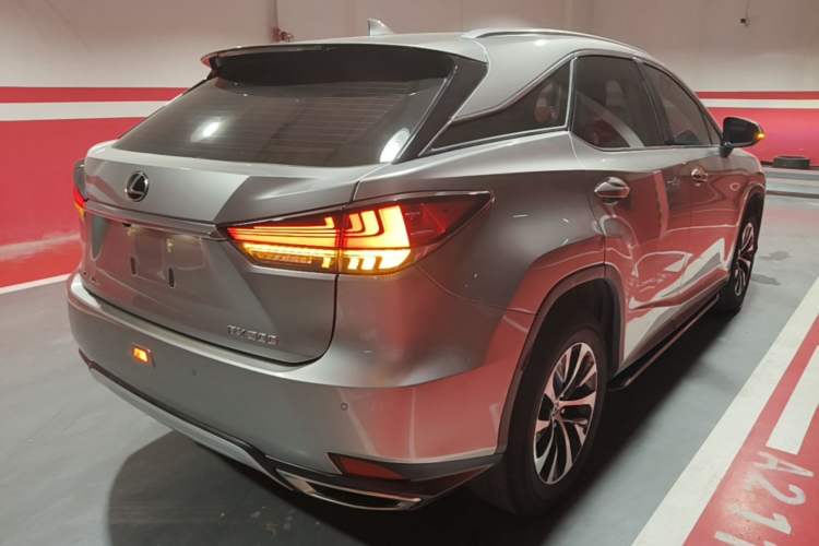 Used Lexus RX 2020 Revised Version 300 Two-Wheel Drive Elite Edition Rear Right 45 Deg