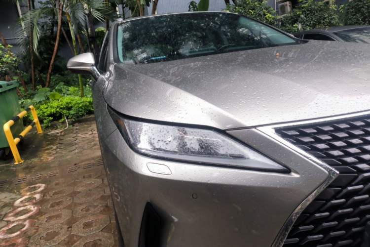 Used Lexus RX 2020 Revised Version 300 Two-Wheel Drive Elite Edition Right Front Headlight