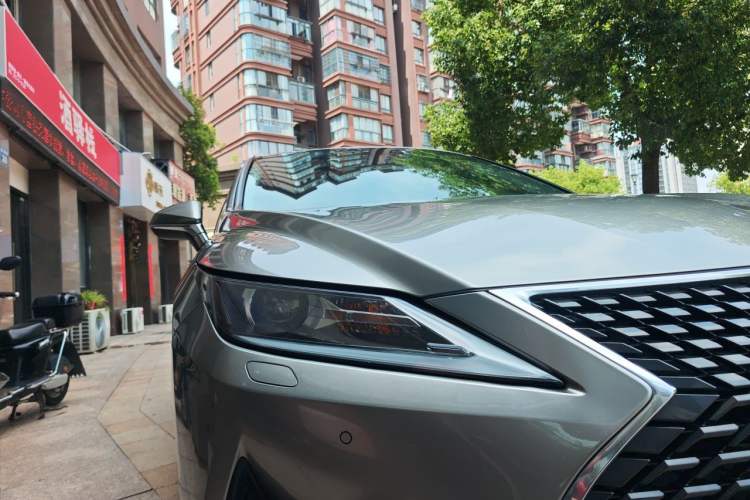 Used Lexus RX 2020 Revised Version 300 Two-Wheel Drive Comfort Edition Right Front Headlight