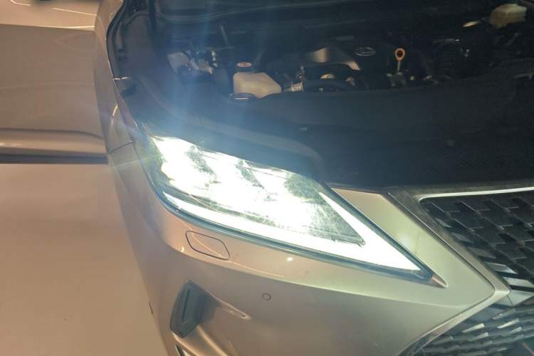 Used Lexus RX 2020 300 4x4 Elegant Edition China VI Right Front Headlight