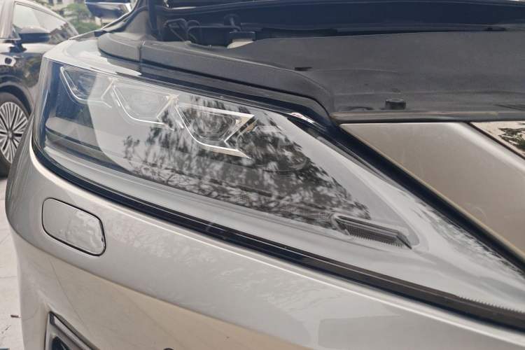 Used Lexus RX 2020 300 4x4 F SPORT China VI Right Front Headlight