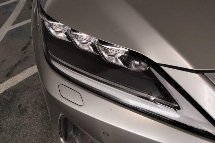 Used Lexus RX 2020 Revised Version 450hL Four-Wheel Drive Elegant Edition 7 Seats Right Front Headlight