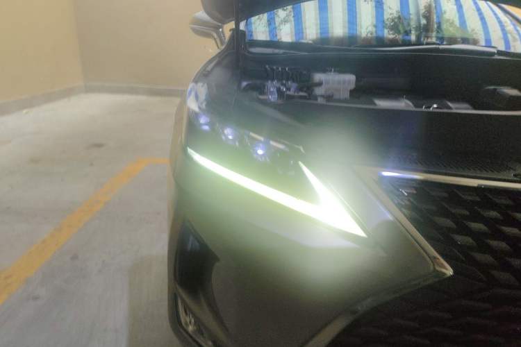 Used Lexus RX 2020 450h Four-Wheel Drive Luxury Edition China VI Standard Right Front Headlight