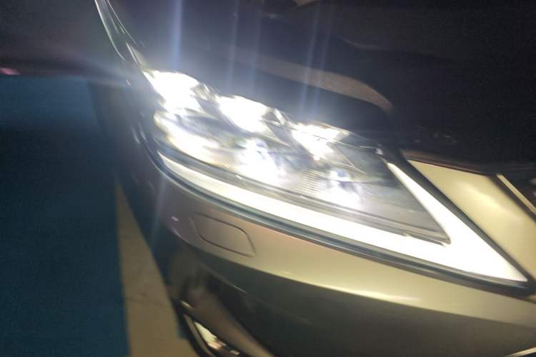 Used Lexus RX 2020 Facelifted 300 4x4 Elegant Edition Right Front Headlight