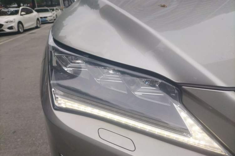 Used Lexus RX 2020 300 4x4 Elegant Edition China VI Right Front Headlight
