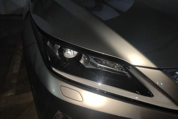 Used Lexus RX 2020 300 Two-Wheel Drive Elite Edition China VI Standard Right Front Headlight