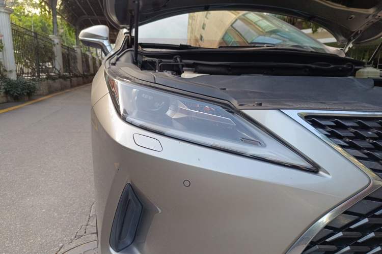 Used Lexus RX 2020 300 Two-Wheel Drive Elite Edition China VI Standard Right Front Headlight