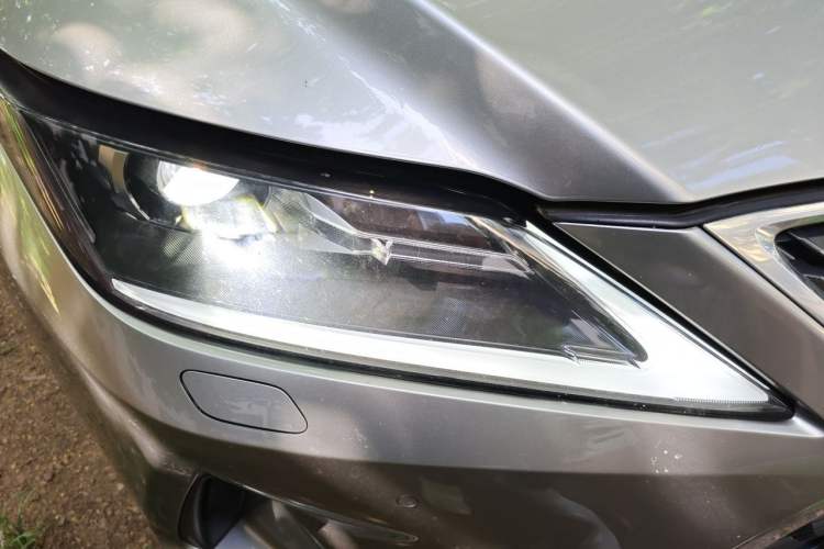 Used Lexus RX 2020 Revised Version 300 Two-Wheel Drive Elite Edition Right Front Headlight
