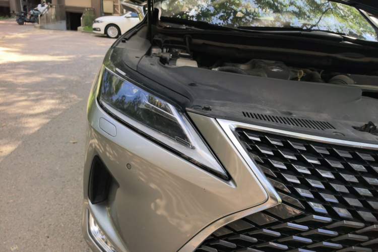 Used Lexus RX 2020 Revised Version 300 Two-Wheel Drive Comfort Edition Right Front Headlight