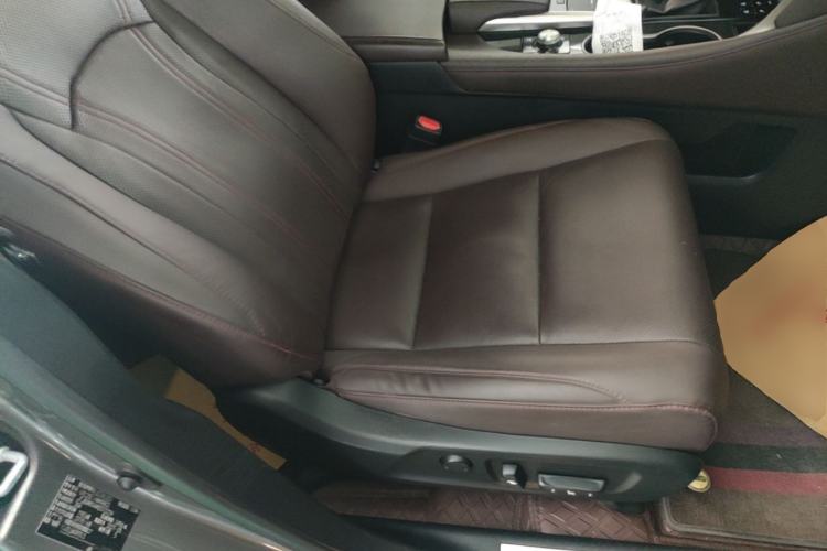 Used Lexus RX 2020 450h Four-Wheel Drive Enjoyment Version Right Front Seat