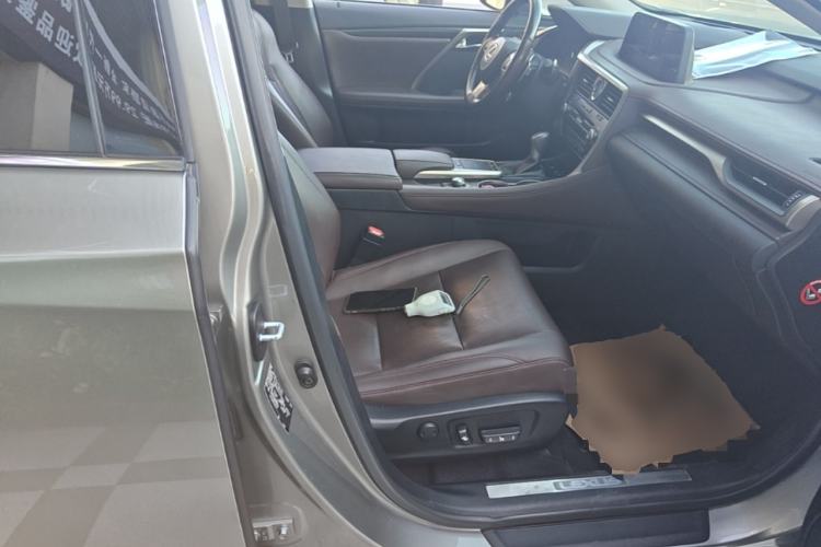 Used Lexus RX 2020 Facelifted 300 4x4 Elegant Edition Right Front Seat