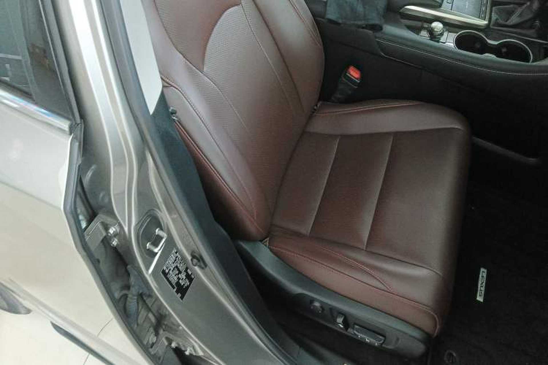 Used Lexus RX 2020 Revised Version 300 Two-Wheel Drive Elite Edition Right Front Seat