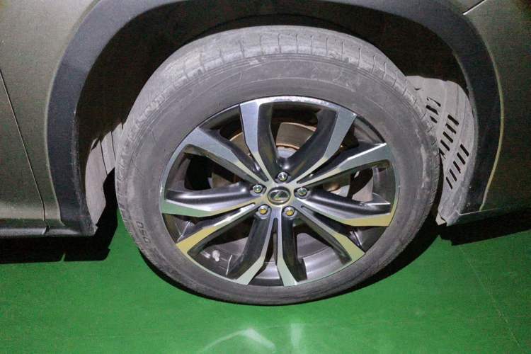 Used Lexus RX 2020 300 4x4 Elegant Edition China VI Right Front Wheel Hub