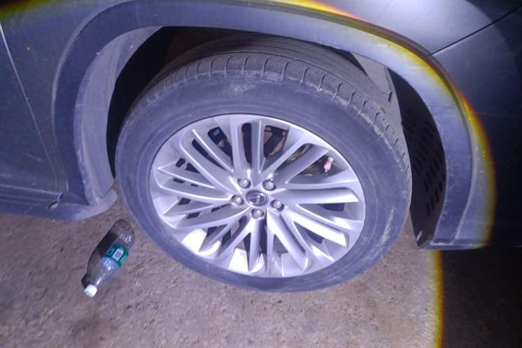 Used Lexus RX 2020 450hL Four-Wheel Drive Luxury Edition 7-Seater Right Front Wheel Hub