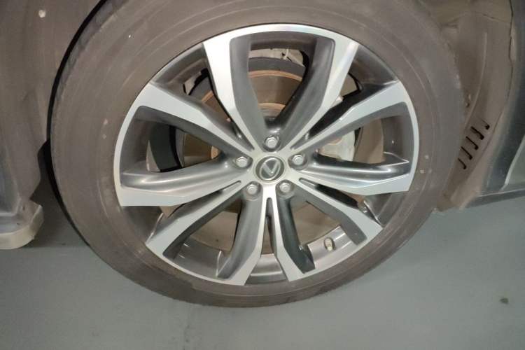Used Lexus RX 2020 300 4x4 Elegant Edition China VI Right Front Wheel Hub