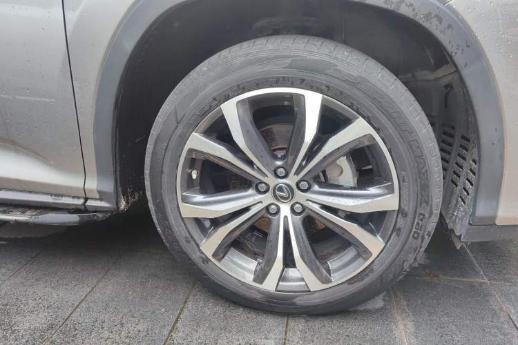 Used Lexus RX 2020 Revised Version 450h Four-Wheel Drive Elegant Edition Right Front Wheel Hub
