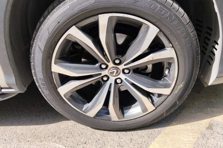 Used Lexus RX 2020 Facelifted 300 4x4 Elegant Edition Right Front Wheel Hub