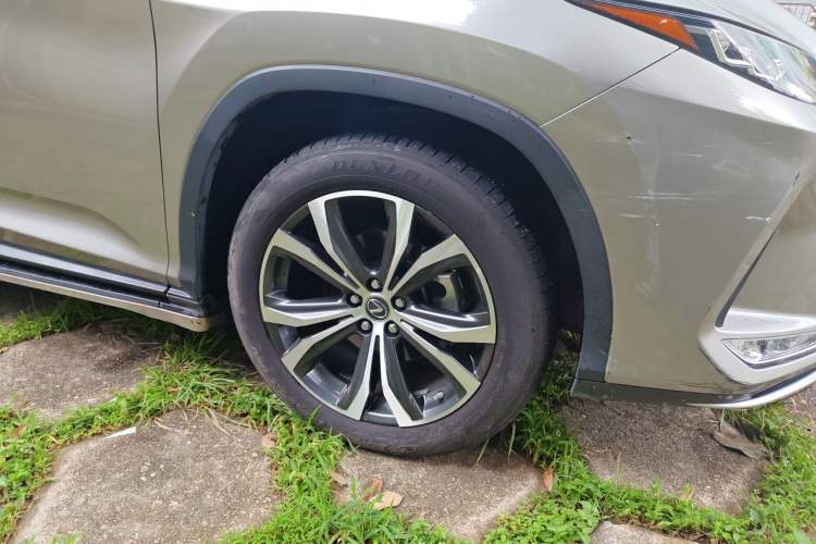 Used Lexus RX 2020 300 4x4 Elegant Edition China VI Right Front Wheel Hub