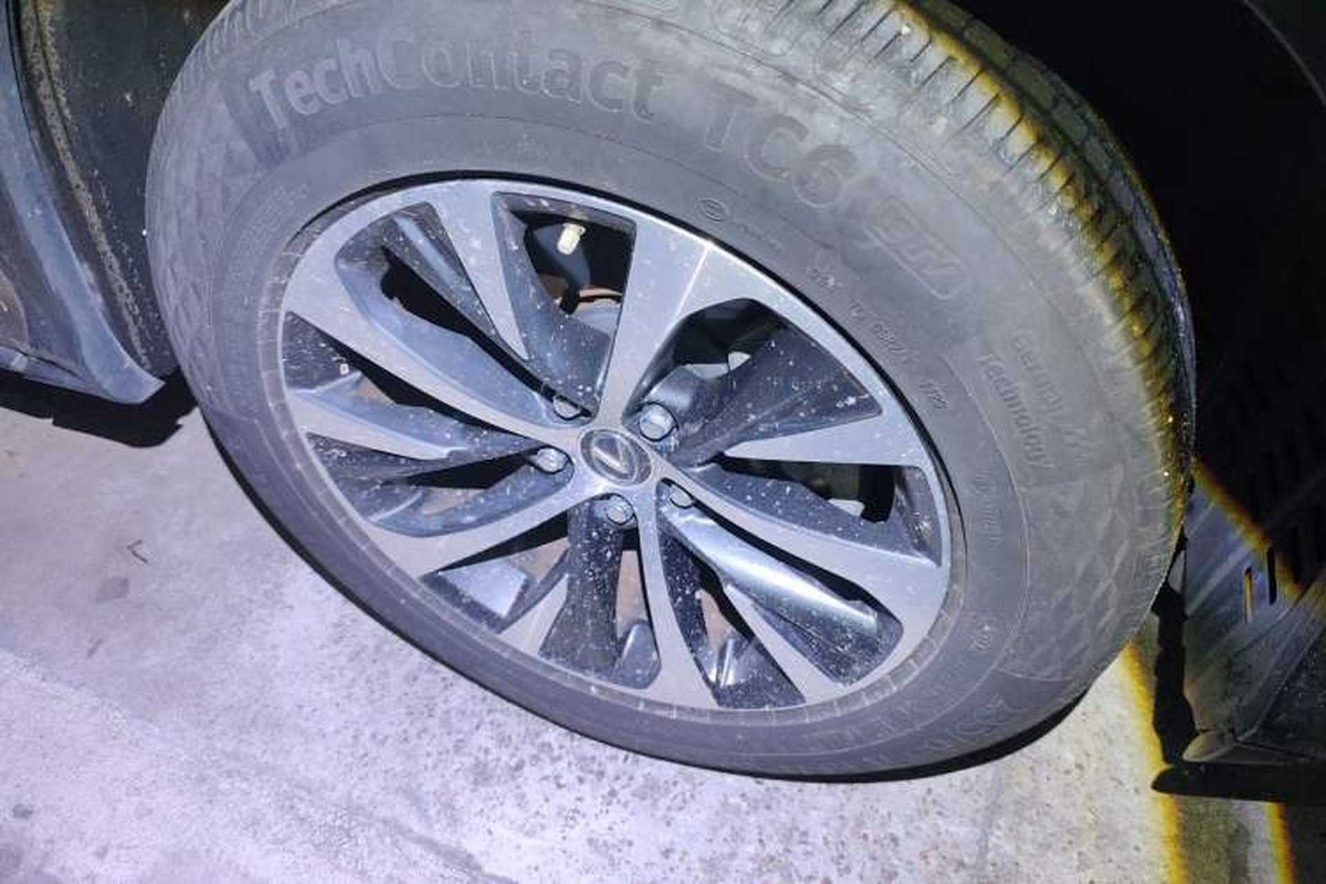 Used Lexus RX 2020 300 Two-Wheel Drive Elite Edition China VI Standard Right Front Wheel Hub