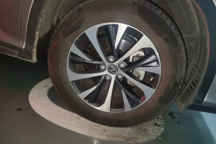 Used Lexus RX 2020 Revised Version 300 Two-Wheel Drive Comfort Edition Right Front Wheel Hub