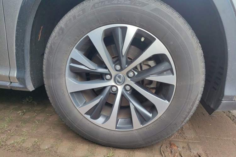 Used Lexus RX 2020 Revised Version 300 Two-Wheel Drive Comfort Edition Right Front Wheel Hub