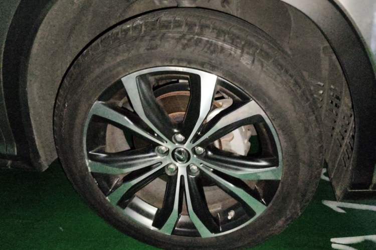 Used Lexus RX 2020 Facelifted 300 4x4 Elegant Edition Right Front Wheel Hub