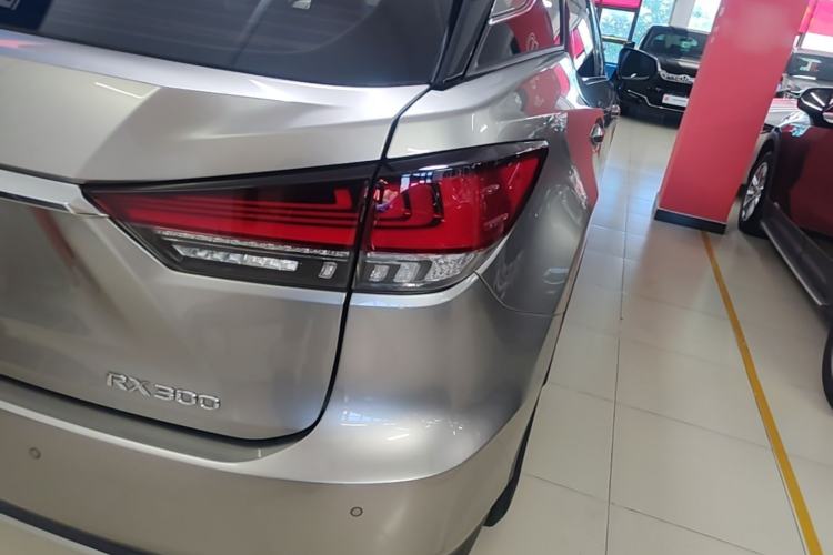 Used Lexus RX 2020 Revised Version 300 Two-Wheel Drive Elite Edition Right Rear Taillight