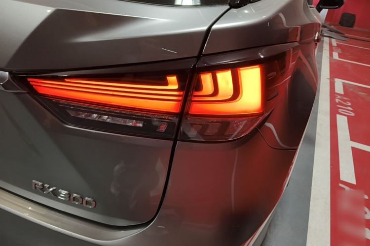 Used Lexus RX 2020 Revised Version 300 Two-Wheel Drive Elite Edition Right Rear Taillight
