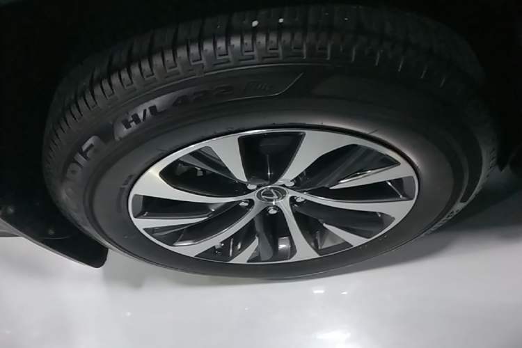 Used Lexus RX 2020 Revised Version 300 Two-Wheel Drive Elite Edition Right Rear Wheel Hub