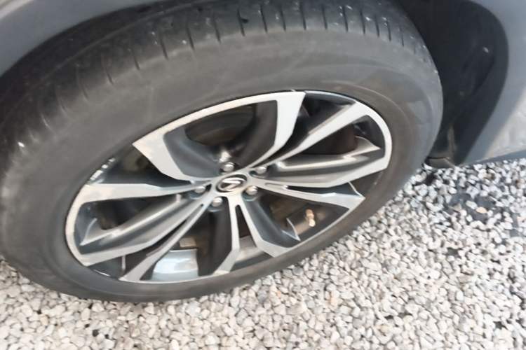 Used Lexus RX 2020 300 4x4 Elegant Edition China VI Right Rear Wheel Hub