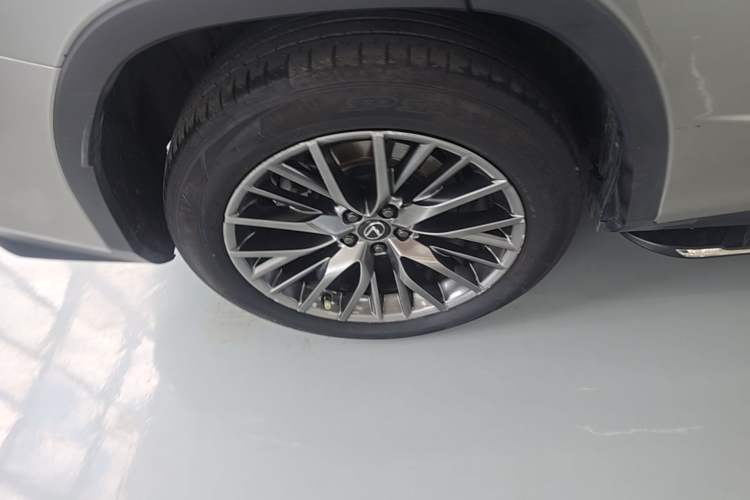 Used Lexus RX 2020 Revised Version 300 Four-Wheel Drive F SPORT Right Rear Wheel Hub