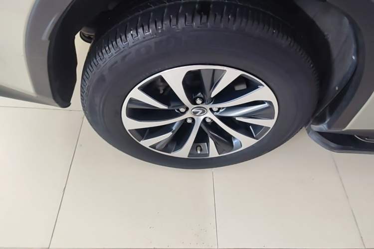 Used Lexus RX 2020 Revised Version 300 Two-Wheel Drive Elite Edition Right Rear Wheel Hub