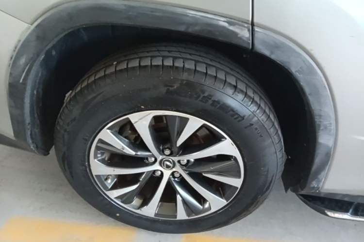 Used Lexus RX 2020 Revised Version 300 Two-Wheel Drive Elite Edition Right Rear Wheel Hub