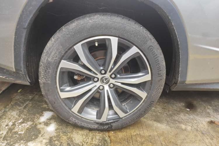 Used Lexus RX 2020 Facelifted 300 4x4 Elegant Edition Right Rear Wheel Hub