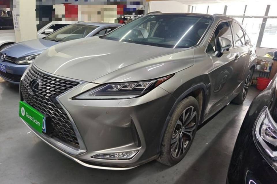 Lexus RX 2020